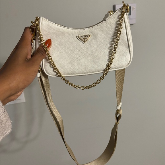 Prada handbag - Picture 1 of 7